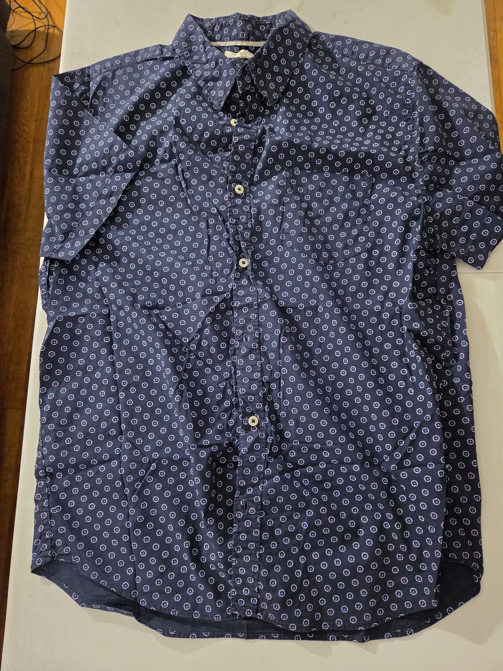 Aeropostale Navy Short-Sleeve Button-Down Shirt with White Circular Print